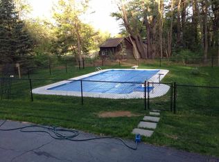 244 Bender Ln, Glenmont, NY 12077