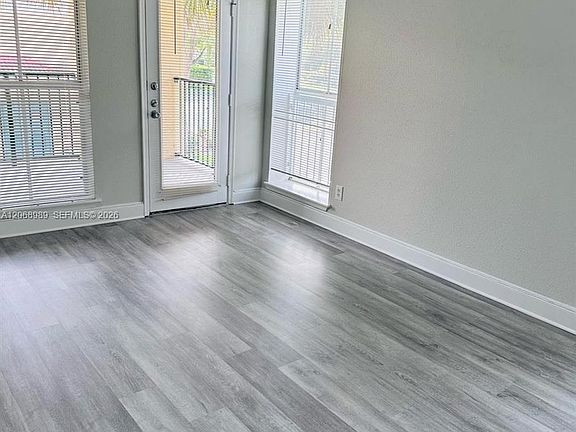 4th image of 777 Riverside Dr APT 1526