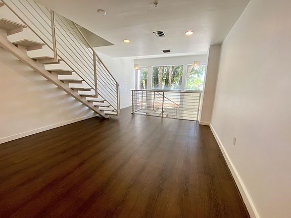 5th image of 1600 Michigan Ave APT 8