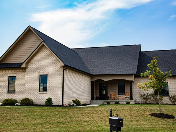 2932 Camden Ct, Greenwood, IN 46143