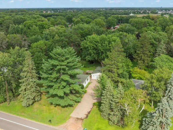 10508 Winnetka Ave N, Brooklyn Park, MN 55445