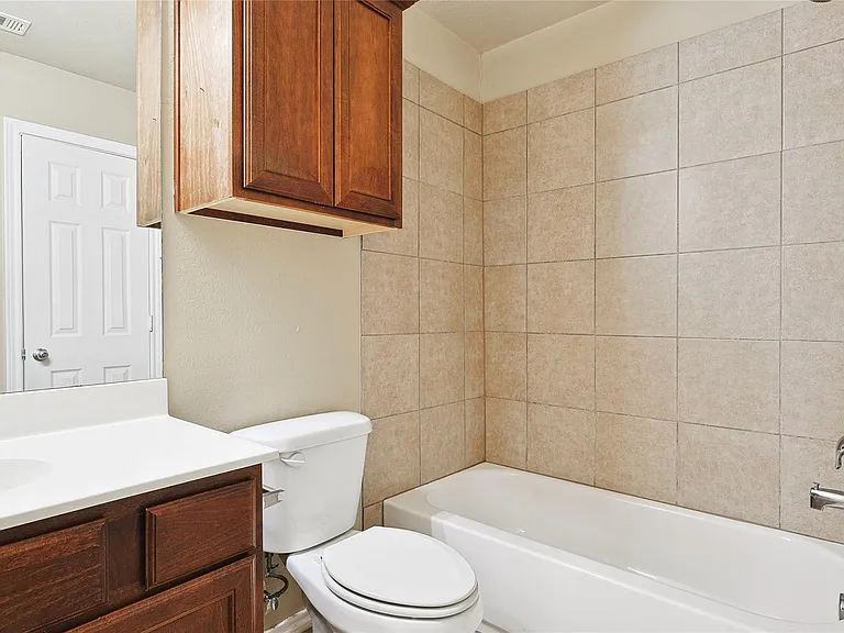 819 Parkplace Rdg — Photo 13