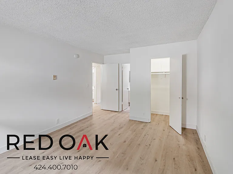 10535 Lindley Ave, — Photo 17
