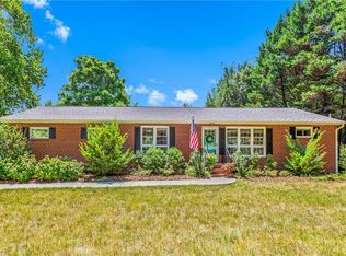 541 Robbins Rd, Winston Salem, NC 27107