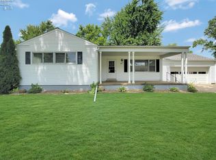 5 Horseshoe Dr, Monroeville, OH 44847