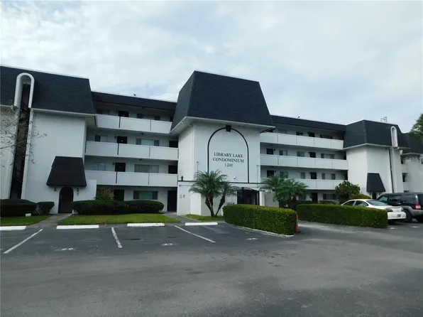 1200 37th St N APT 405, Saint Petersburg, FL 33713