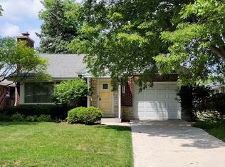 220 N Maison Ct, Elmhurst, IL