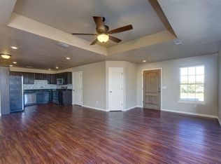 814 E Crystal Ave, Nixa, MO 65714