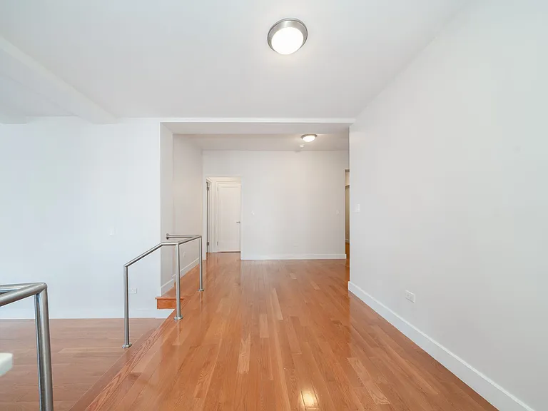 400 E 57th St #14B — Photo 6