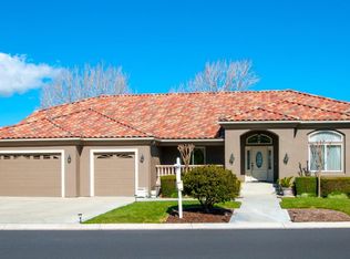 1058 Ridgemark Dr, Hollister, CA 95023