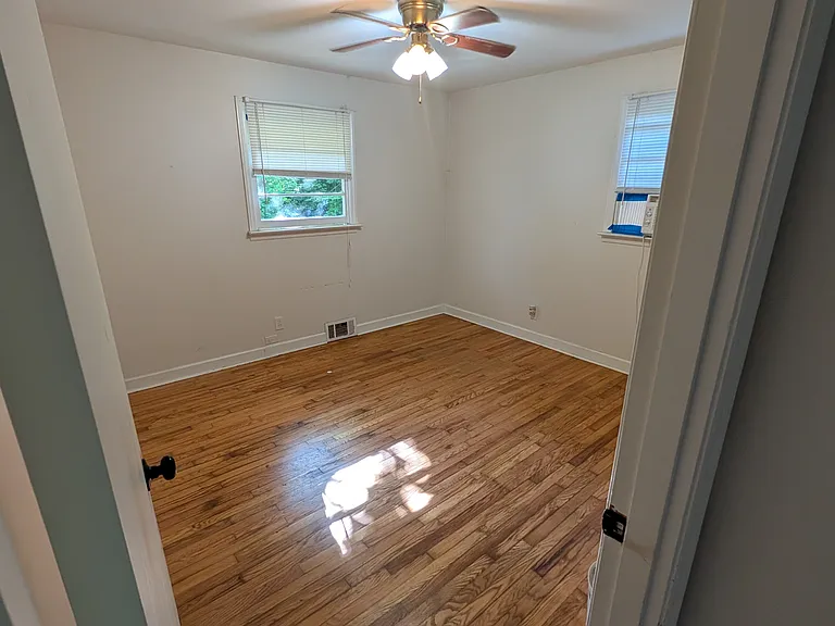 95 Blake Dr — Photo 4