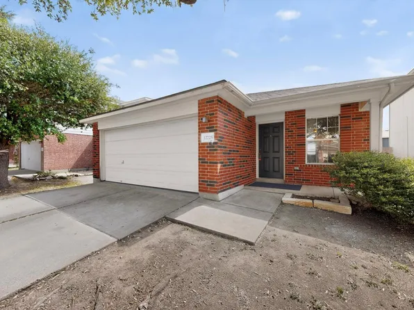 12725 Saint Mary Dr, Manor, TX 78653