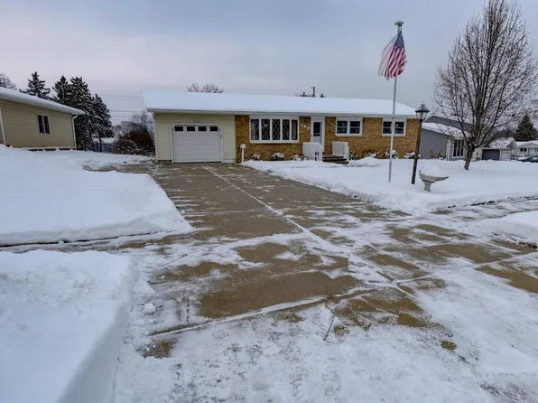 269 Kierstead Ln, Oregon, WI 53575