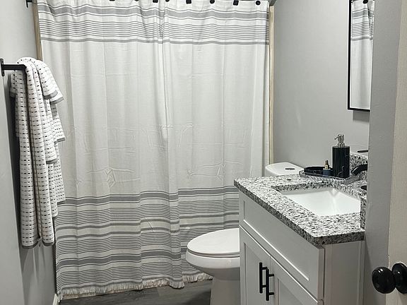 2nd image of 239 Hartfield Rd #4