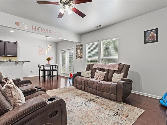 4th image of 523 Hardy Ives Ln