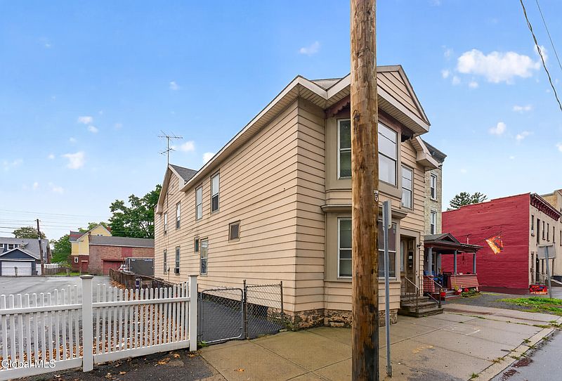 3rd image of 53 Third Street