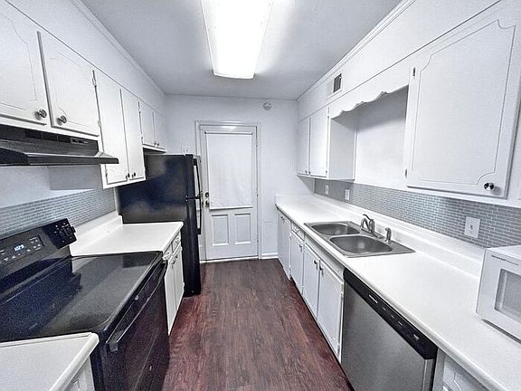 5th image of 2086 Montreat Cir