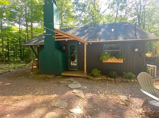 221 Gross Dr, Pocono Pines, PA
