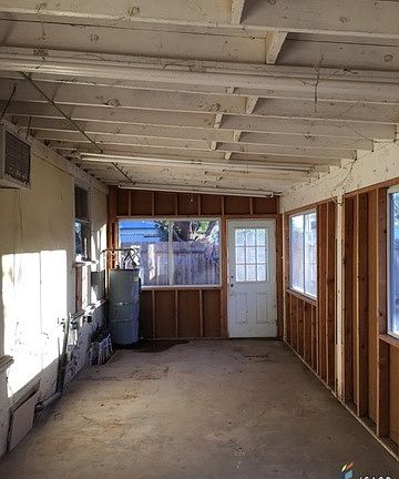 5th image of 423-5 Imperial Ave