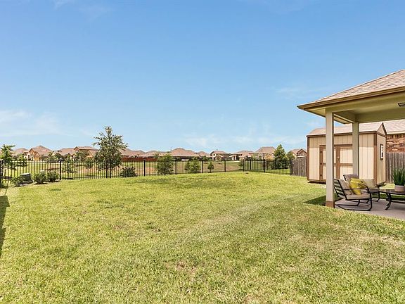 4th image of 2814 Baywater Creek Ln
