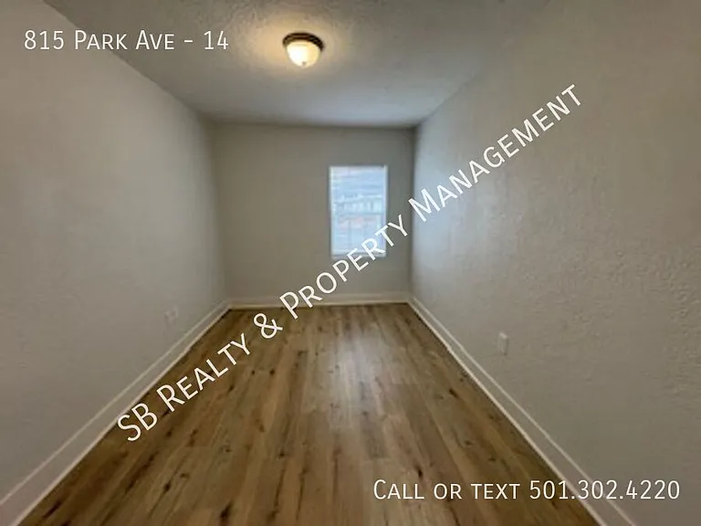 815 Park Ave #14 — Photo 13