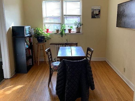 4th image of 2116 Pleasant Ave APT 209