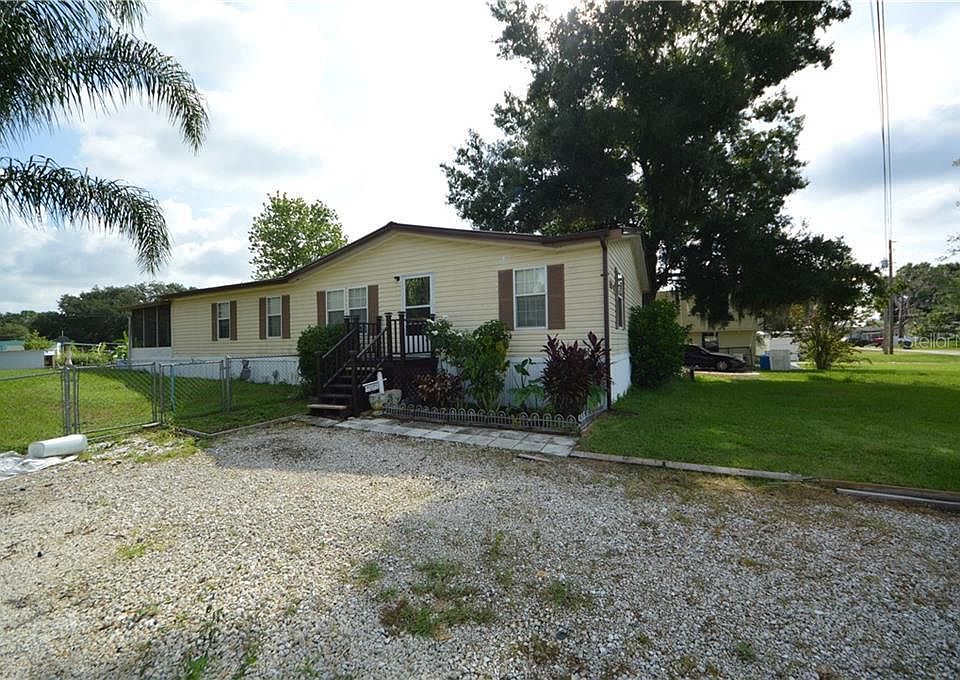 1st image of 3050 Park Cir