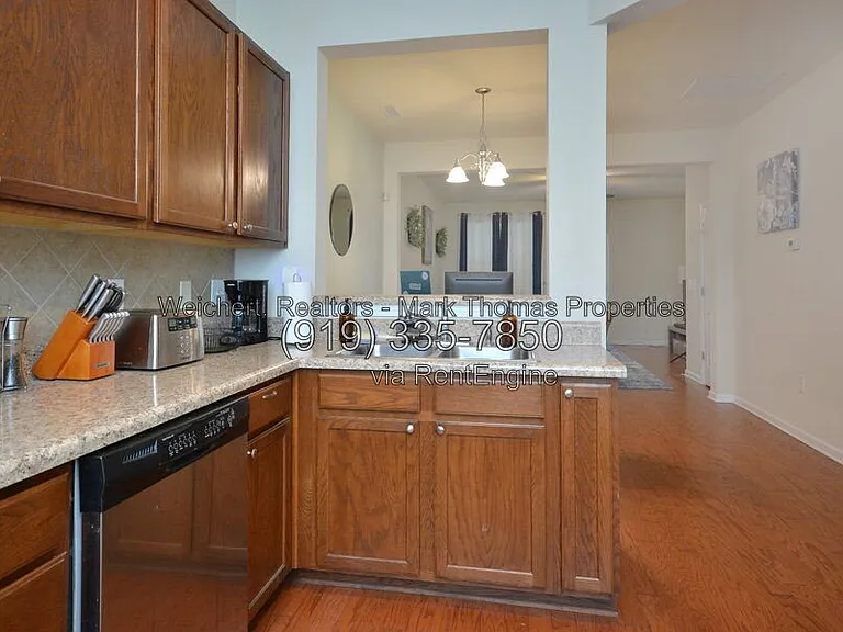 100 Stratford Lakes Drive 324 #324 — Photo 4