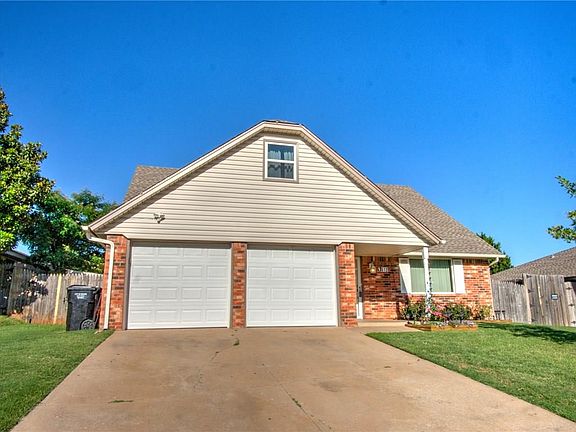 2nd image of 512 S Bouziden Dr