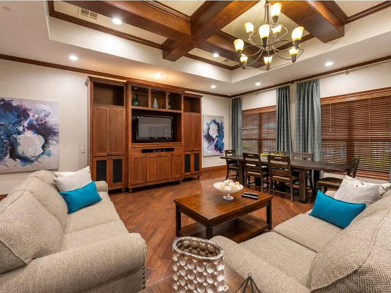 Estancia Resident Lounge