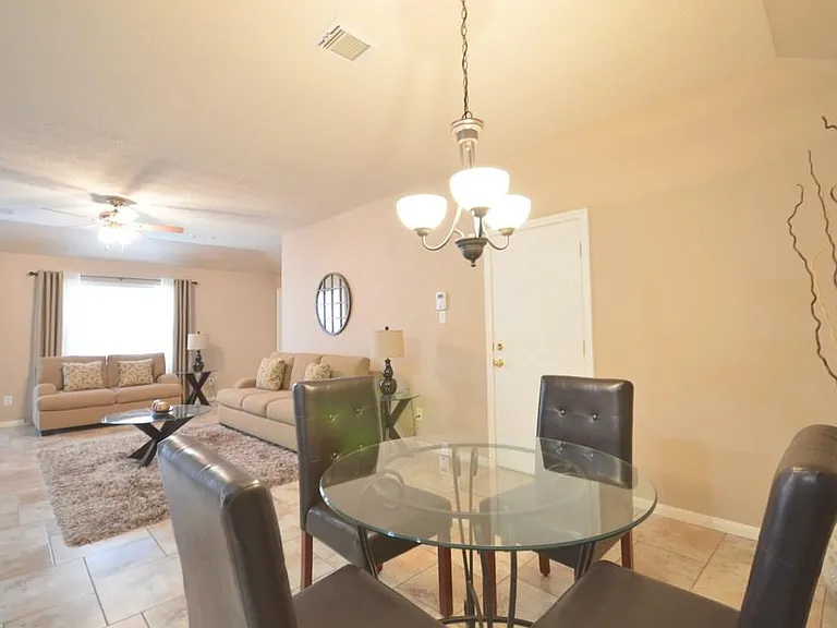 2627 Spring Dusk Ln — Photo 5