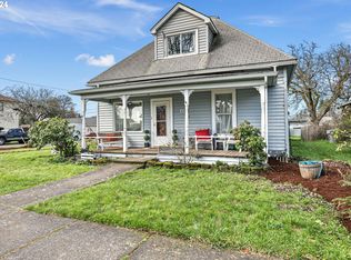 821 Maple St, Junction City, OR 97448