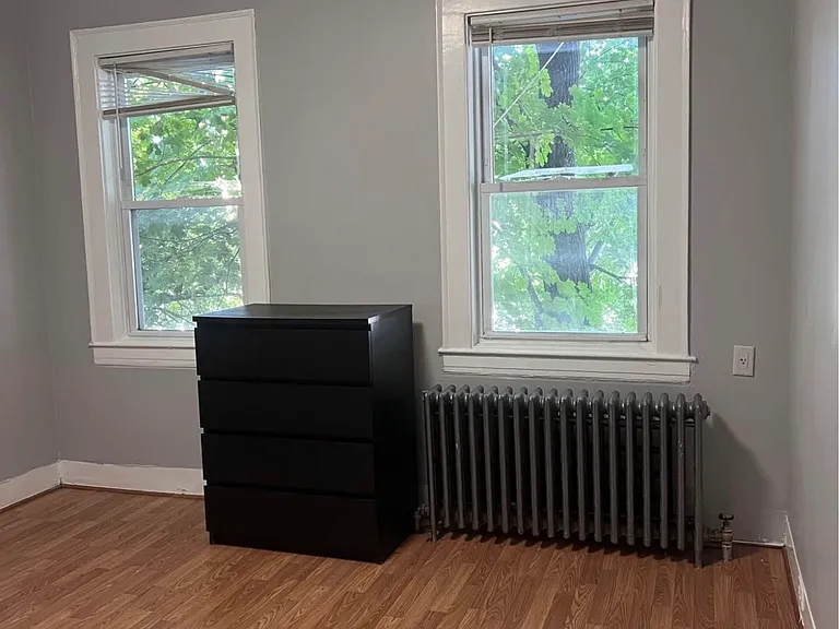 37 Chester Pl #1 — Photo 4