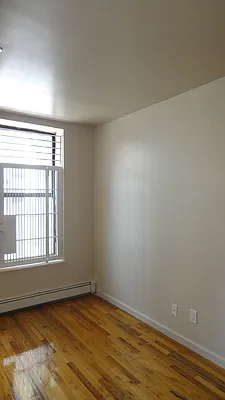 Rented by RC REAL ESTATE OF NEW YORK | media 27