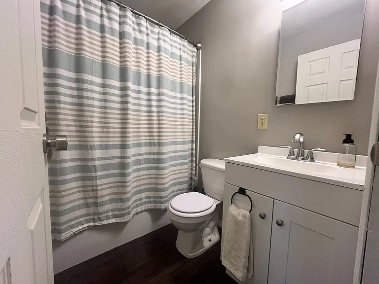 1406 Williamsburg Dr — Photo 5