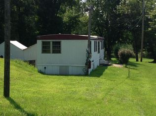 6973 State Route 800 SE, Uhrichsville, OH 44683