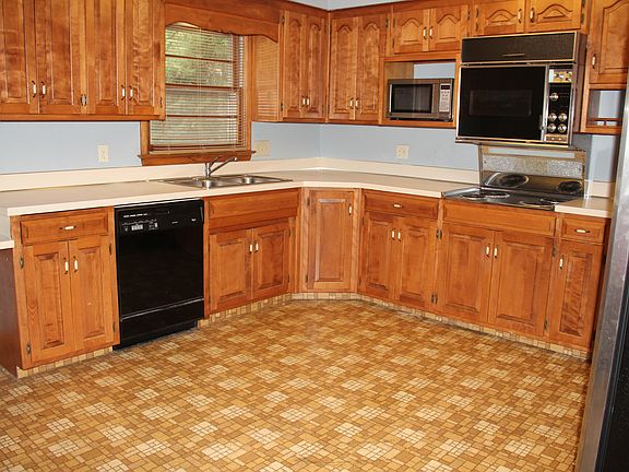 5th image of 1741 N 63rd St