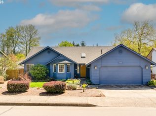 1586 N R St, Washougal, WA 98671