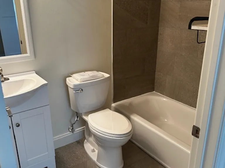 111 Stephens St — Photo 6