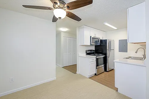 15455 10th Ave SW #103 Photo 1
