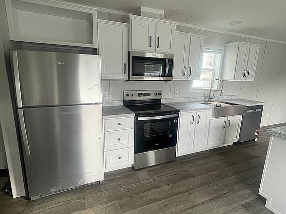 2nd image of 151 Rolling Valley Ln