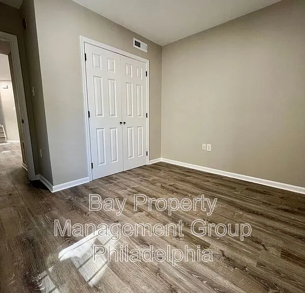 1844 Master St #2 — Photo 9