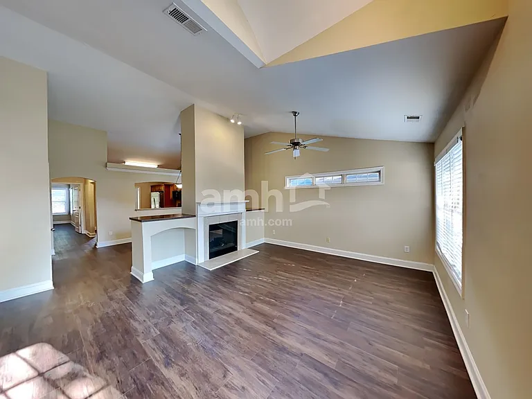 414 Arrowhead Trl — Photo 9