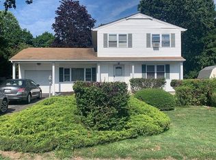 25 Green Pl, South Setauket, NY 11720