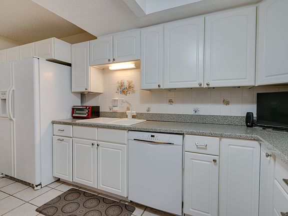 3rd image of 1123 Steven Patrick Ave