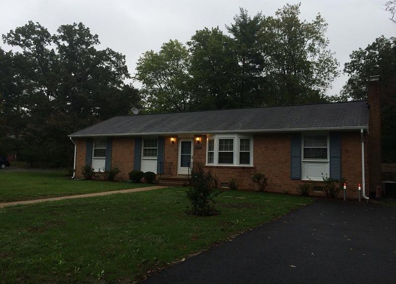 1st image of 1917 Woodmont Dr