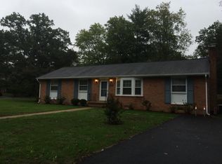 1917 Woodmont Dr, North Chesterfield, VA 23235