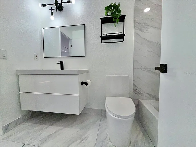 3707 Pine Cone Cir — Photo 12