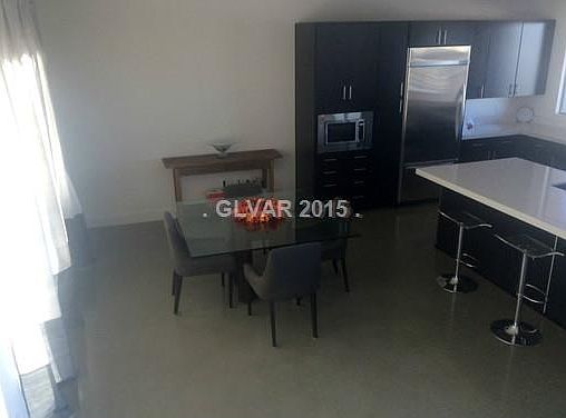 4th image of 869 Vegas View Dr