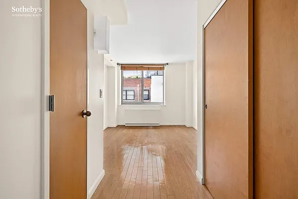 Rented by Sotheby's International Realty | media 22